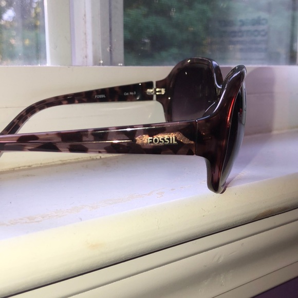 Fossil Sunglasses - Picture 2 of 2